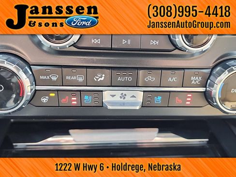 Used 2025 Ford F250 Lariat image 38