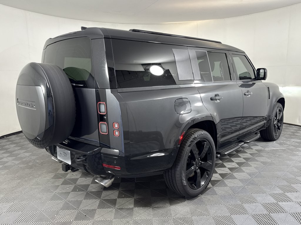 New 2026 Land Rover Defender 130 V8 AWD/4WD image 8