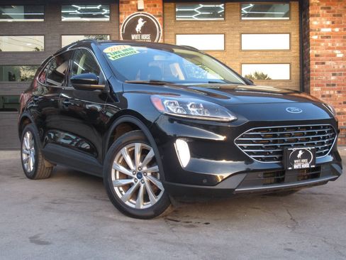 Used 2021 Ford Escape Titanium w/ Titanium Elite Package AWD/4WD image 1