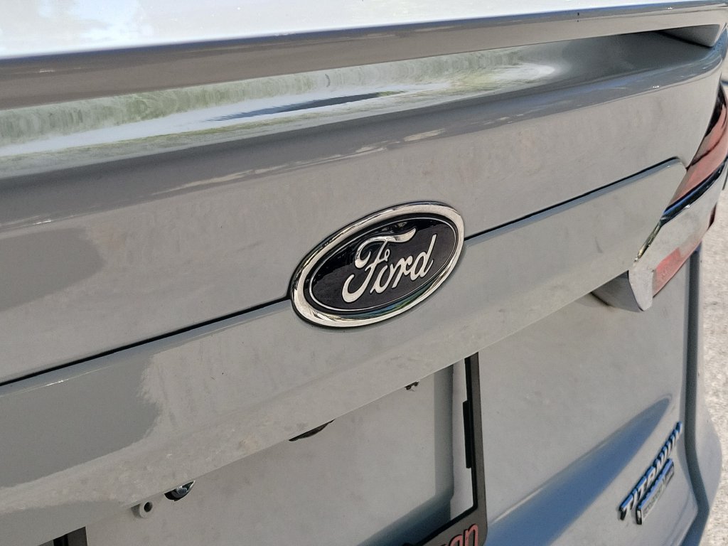 Used 2019 Ford Fusion Titanium AWD/4WD image 11