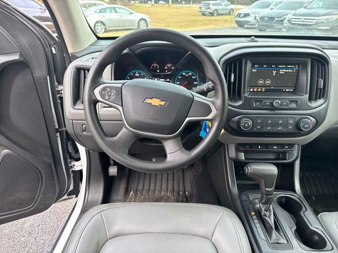 Used 2019 Chevrolet Colorado W/T w/ WT Convenience Package image 17