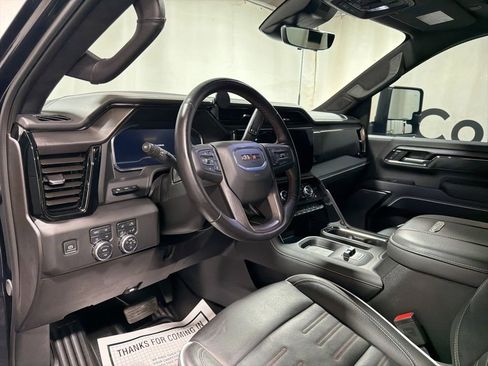 Used 2025 GMC Sierra 2500 AT4X AWD/4WD image 24