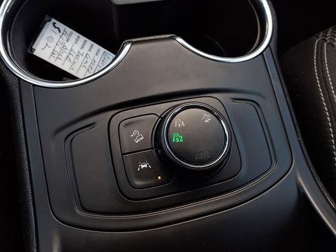 Certified 2023 GMC Terrain SLE image 14