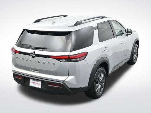 Used 2024 Nissan Pathfinder SV image 25