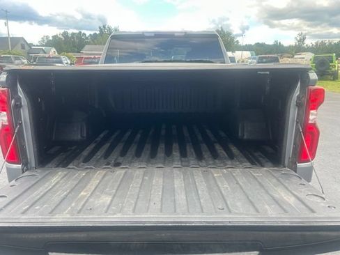 Used 2019 Chevrolet Silverado 1500 Custom Trail Boss w/ Custom Convenience Package AWD/4WD image 26