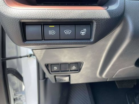 New 2026 Toyota Prius Plug-In Hybrid FWD image 28