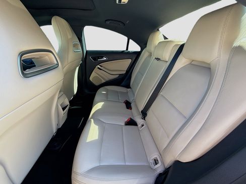 Used 2014 Mercedes-Benz CLA 250 CLA 250 image 18