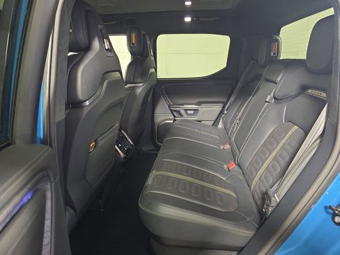 Used 2022 Rivian R1T Adventure image 21