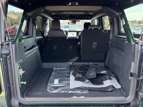 New 2025 Ford Bronco Outer Banks w/ Sasquatch Package image 13