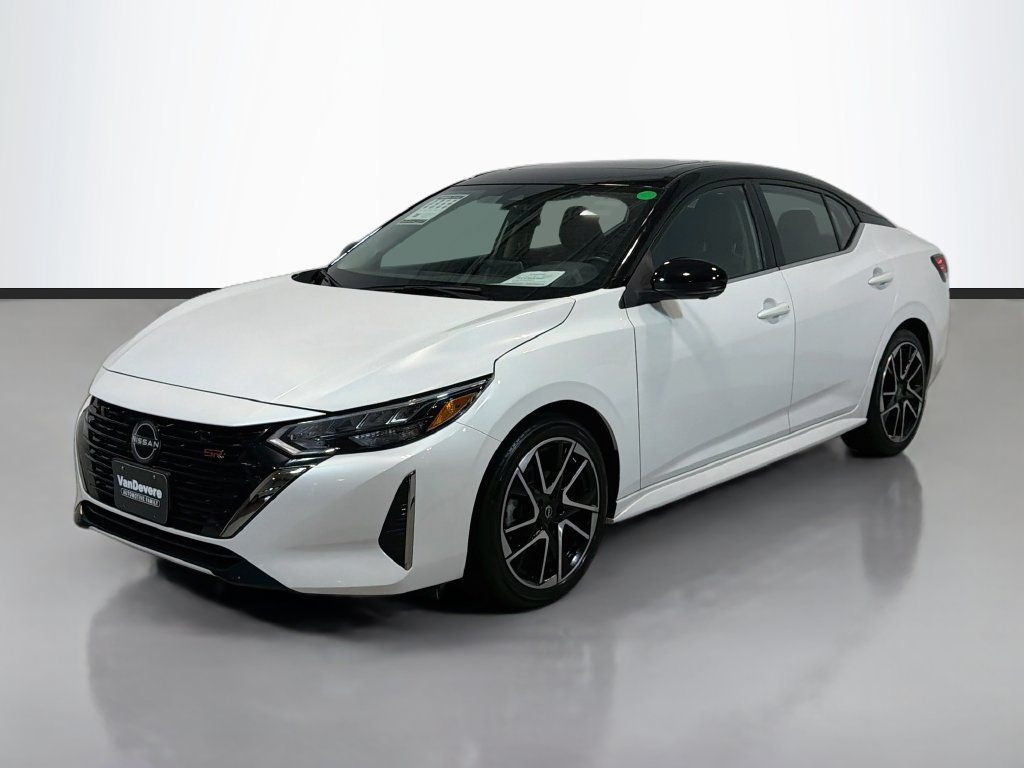 Used 2024 Nissan Sentra SR w/ SR Premium Package FWD image 5