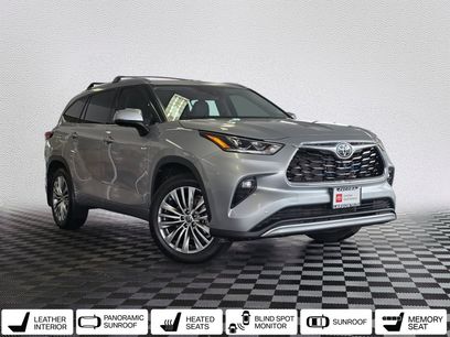 Used 2023 Toyota Highlander Platinum