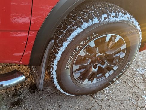 Used 2021 Nissan Titan PRO-4X w/ Pro-4x Convenience Package image 37