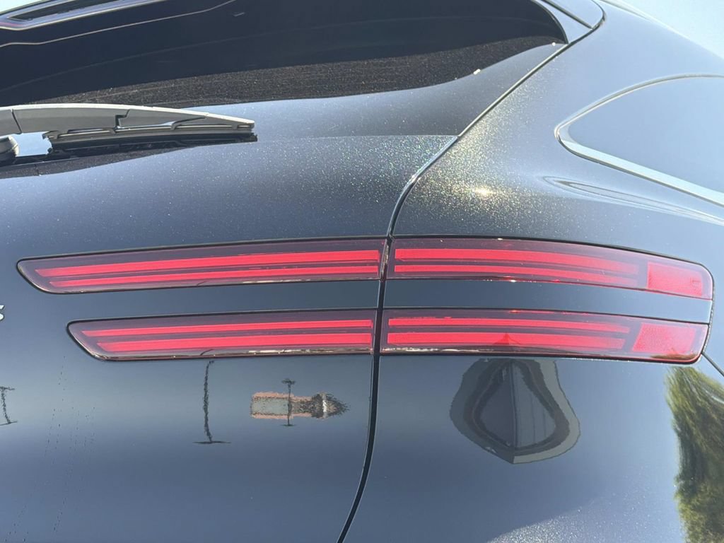 Certified 2023 Genesis Electrified GV70 AWD/4WD image 29