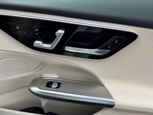 Certified 2025 Mercedes-Benz C 300 4MATIC Sedan image 34