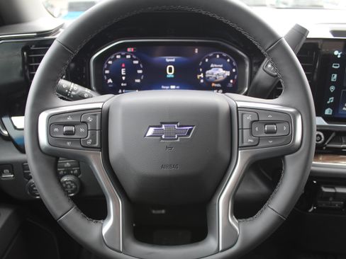 New 2026 Chevrolet Silverado 1500 RST w/ Dark Appearance Package AWD/4WD image 11