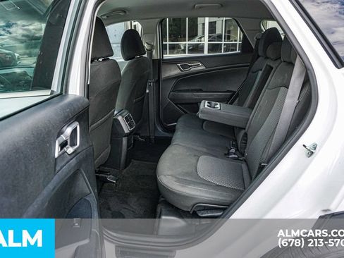 Used 2025 Kia Sportage LX FWD image 21