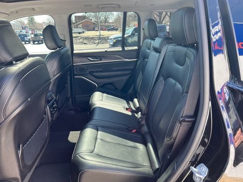 Used 2022 Jeep Grand Cherokee Limited 4xe w/ Luxury Tech Group II image 5