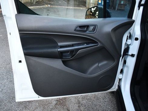 Used 2019 Ford Transit Connect XL image 10