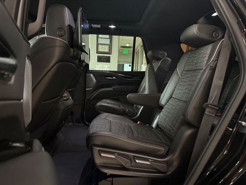 Used 2023 Cadillac Escalade V image 12