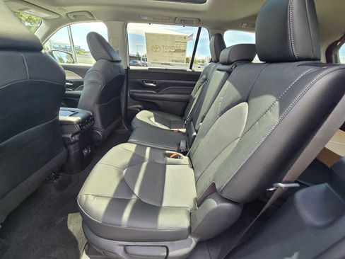 New 2026 Toyota Grand Highlander Limited AWD/4WD image 20