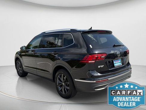 Used 2024 Volkswagen Tiguan SE FWD image 3