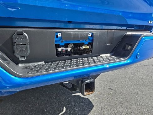 Used 2023 Chevrolet Colorado LT w/ LT Convenience Package AWD/4WD image 44