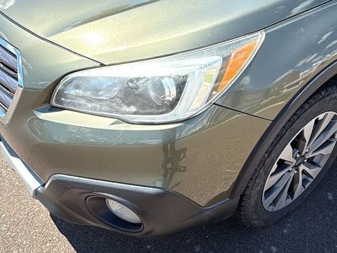 Used 2017 Subaru Outback 2.5i Touring w/ Popular Package #5A AWD/4WD image 9
