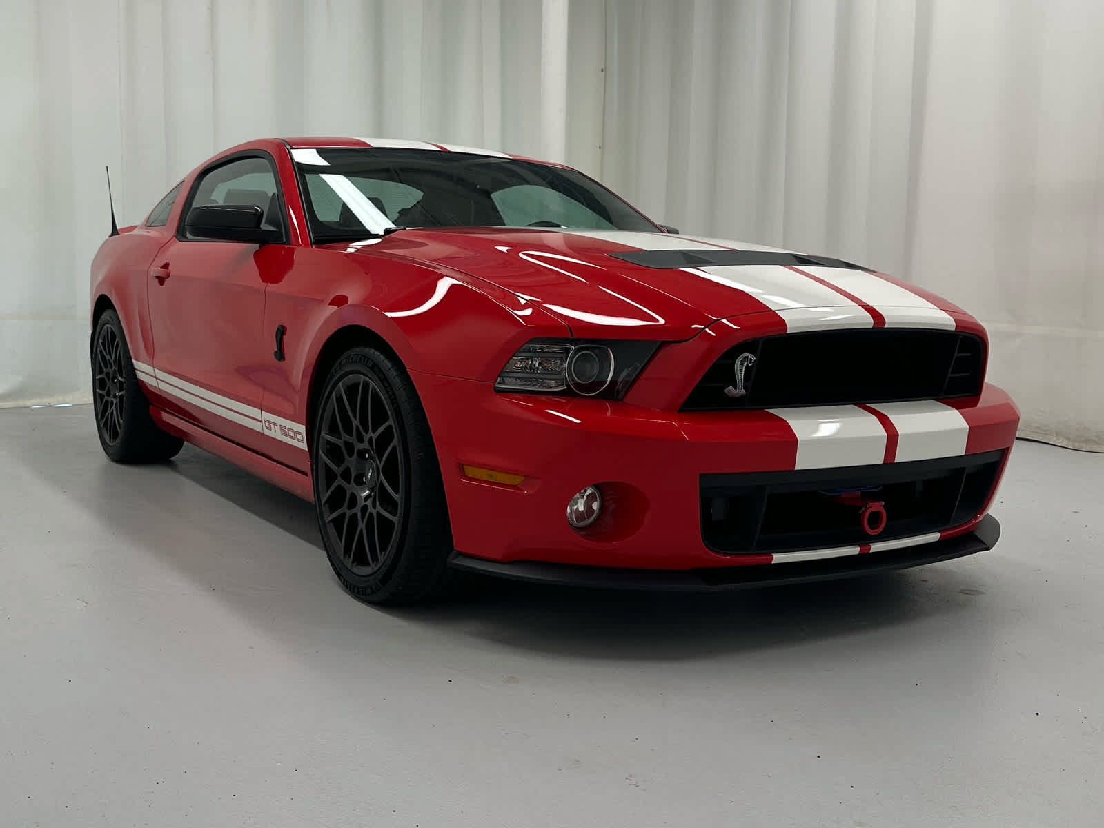 Used 2013 Ford Mustang Shelby GT500 RWD image 1