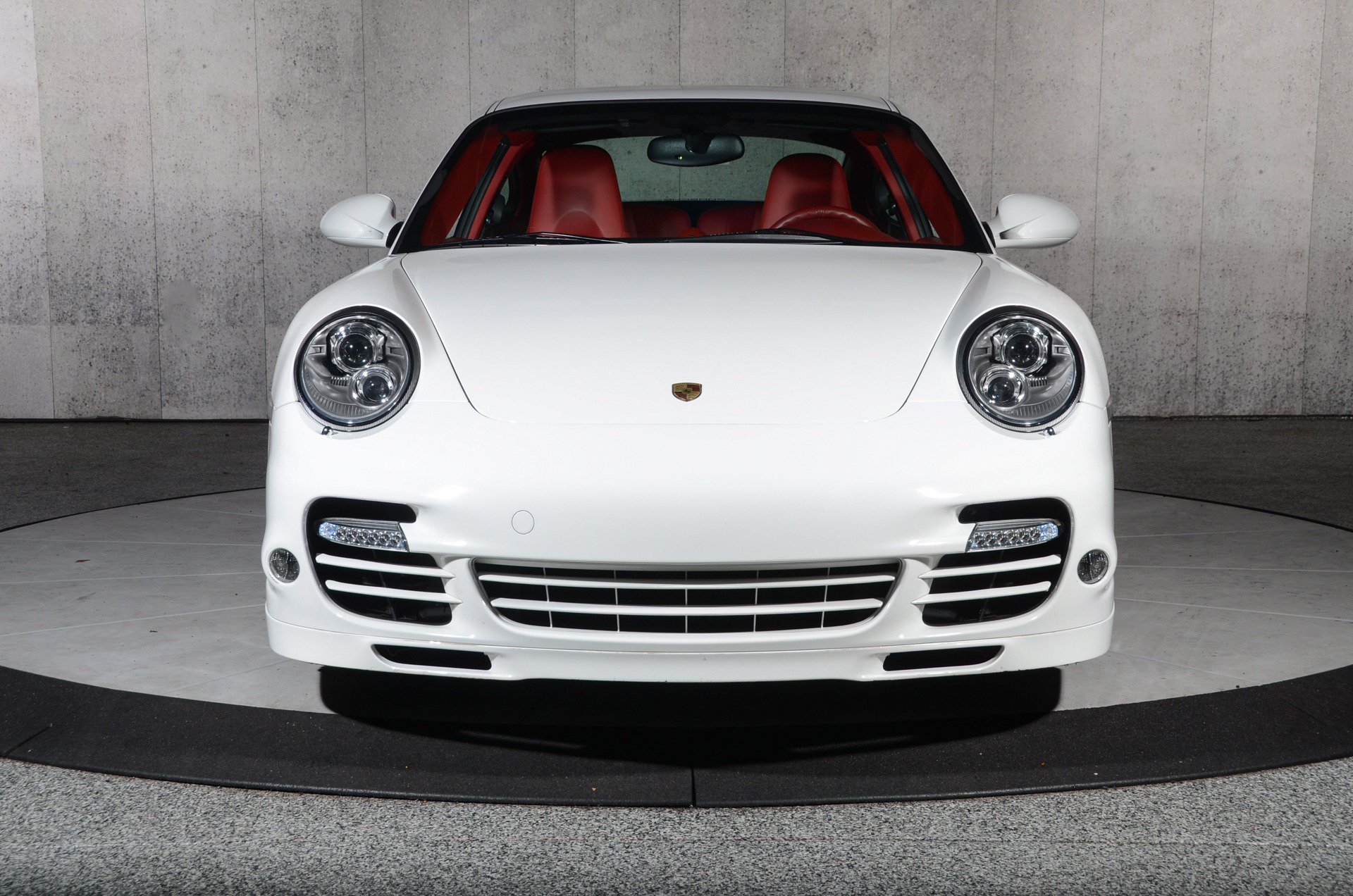 Used 2013 Porsche 911 Turbo AWD/4WD image 8