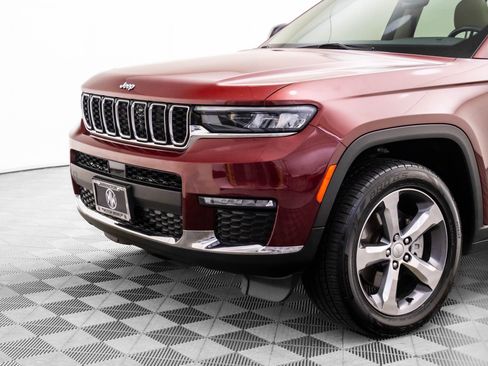 Used 2021 Jeep Grand Cherokee L Limited image 38