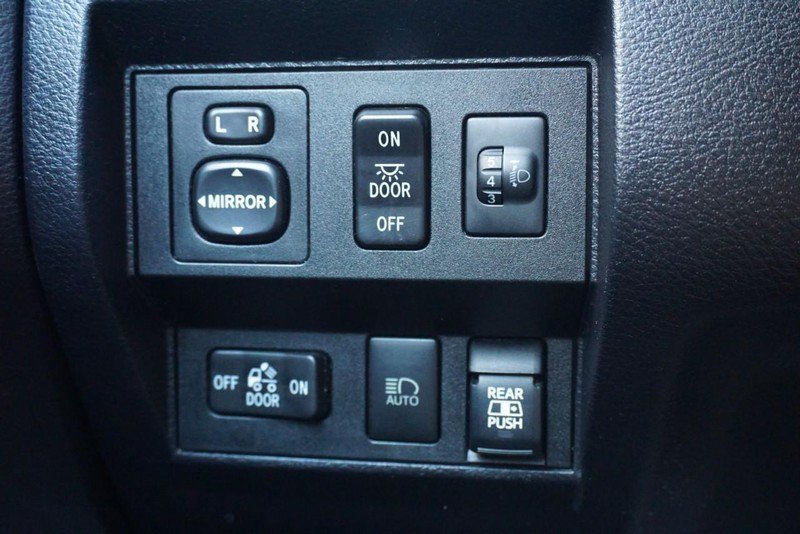 Used 2021 Toyota Tundra SR5 AWD/4WD image 39