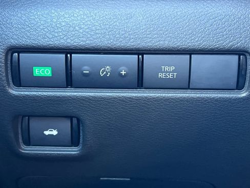 Used 2021 Nissan Sentra SV image 31