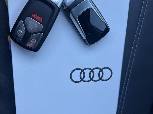 Used 2023 Audi Q5 2.0T Premium w/ Convenience Package image 43