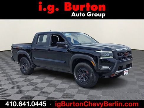 Used 2026 Nissan Frontier PRO-4X AWD/4WD image 1
