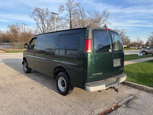 Used 2002 Chevrolet Express 2500 w/ Convenience Pkg 1 image 5