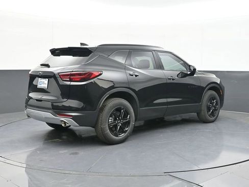 New 2025 Chevrolet Blazer LT w/ Midnight/Sport Edition FWD image 15