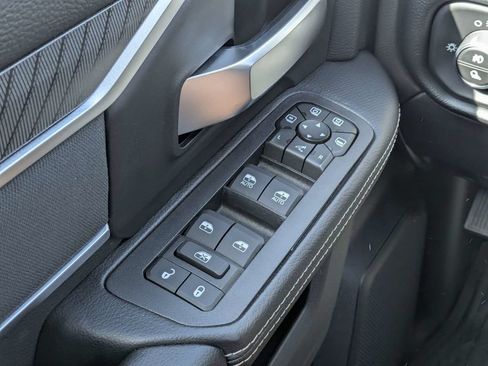 New 2026 RAM 2500 Big Horn AWD/4WD image 21