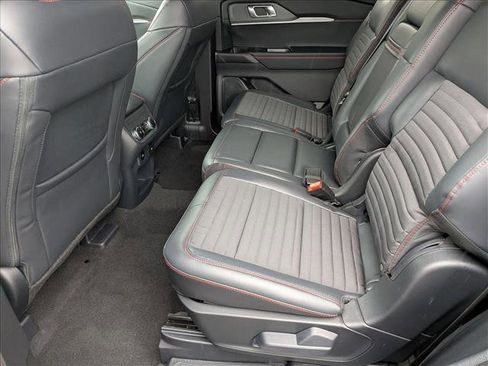New 2026 Ford Explorer ST-Line w/ ST-Line Street Pack AWD/4WD image 15