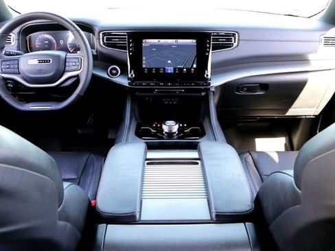 Used 2023 Jeep Wagoneer Series II w/ Convenience Group I image 26