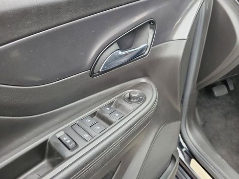 Used 2018 Buick Encore Preferred image 19