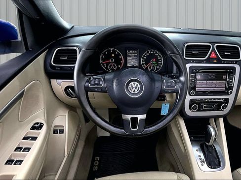 Used 2012 Volkswagen Eos Komfort FWD image 8