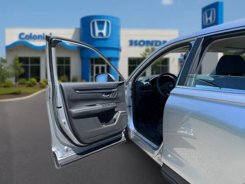 Used 2024 Honda CR-V LX image 16