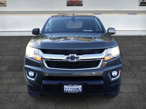 Used 2018 Chevrolet Colorado LT w/ LT Convenience Package RWD image 2