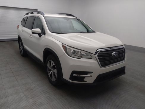 Used 2019 Subaru Ascent Premium image 13