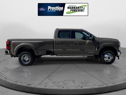 New 2026 Ford F350 Lariat w/ FX4 Off-Road Package