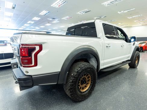 Used 2020 Ford F150 Raptor w/ Equipment Group 802A Luxury AWD/4WD image 5