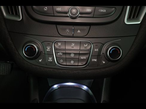 Used 2023 Chevrolet Malibu LT FWD image 12