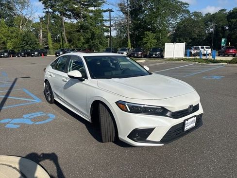 Certified 2022 Honda Civic Touring image 3