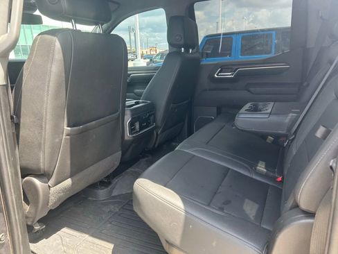 Used 2023 GMC Sierra 1500 SLT w/ SLT Premium Package image 7