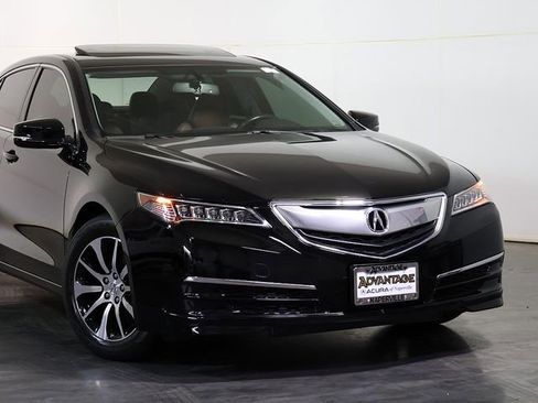 Used 2017 Acura TLX FWD image 6